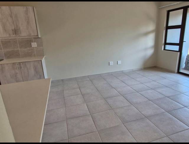 2 BEDROOM COMPLEX FOR SALE IN MALVERN